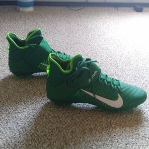Nike FootBall Shark Green Cleats 12.5